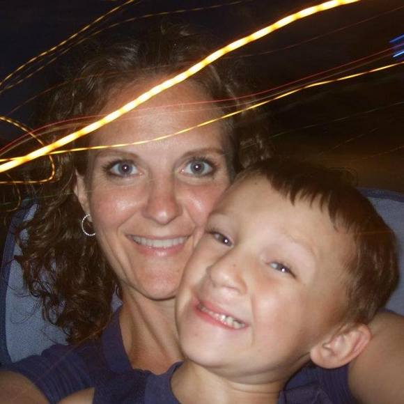 Meet your Posher, Lisa - Picture 1 of 1